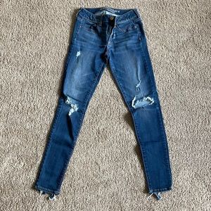 Women’s distressed jeans